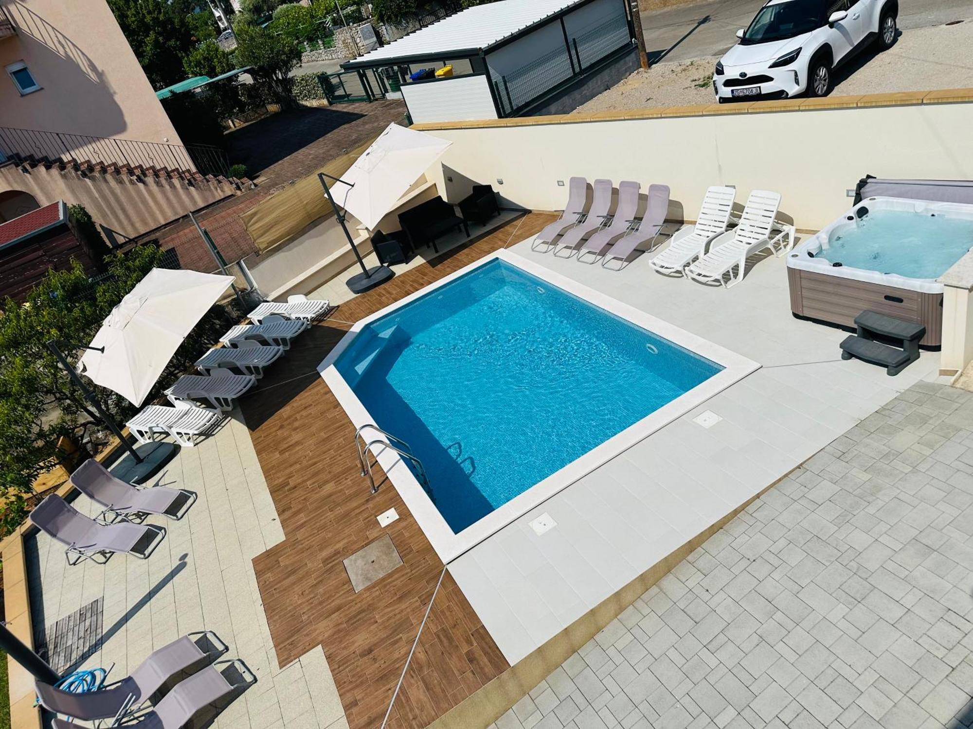Apartment Dida I Mara Малинска Экстерьер фото